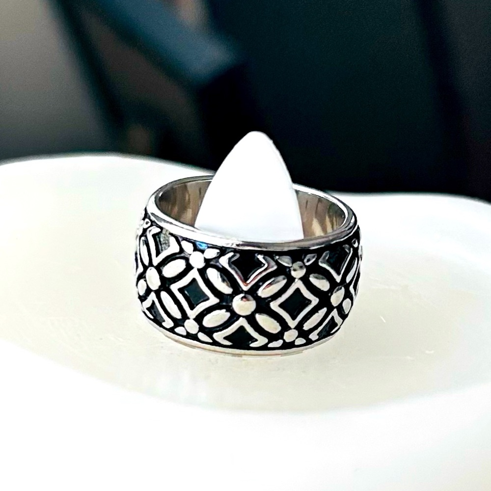 925 Sterling Silver Celtic Design Ring